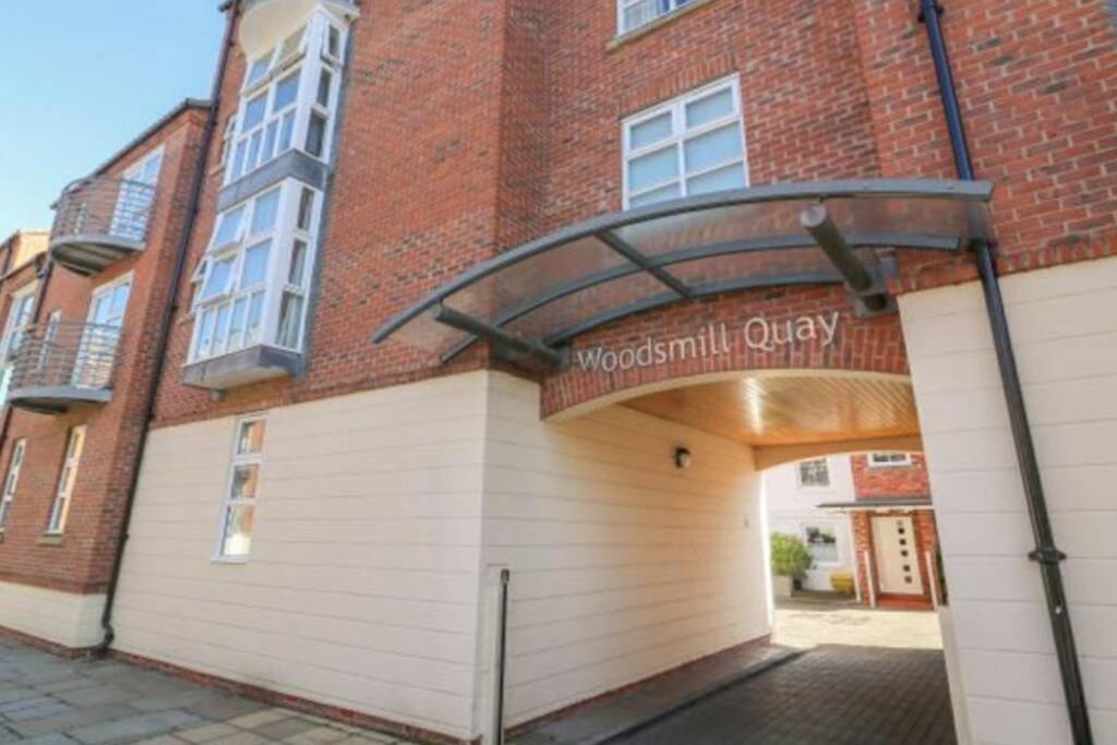 The Riverside At Woodsmill Quay With Parking York Esterno foto